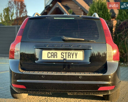 Черный Вольво В50, объемом двигателя 1.6 л и пробегом 259 тыс. км за 7800 $, фото 18 на Automoto.ua