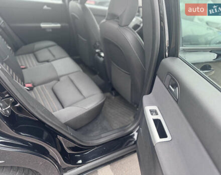 Черный Вольво В50, объемом двигателя 2 л и пробегом 200 тыс. км за 11300 $, фото 25 на Automoto.ua