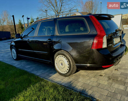 Чорний Вольво V50, об'ємом двигуна 1.56 л та пробігом 242 тис. км за 8200 $, фото 12 на Automoto.ua