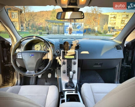 Чорний Вольво V50, об'ємом двигуна 1.56 л та пробігом 242 тис. км за 8200 $, фото 17 на Automoto.ua