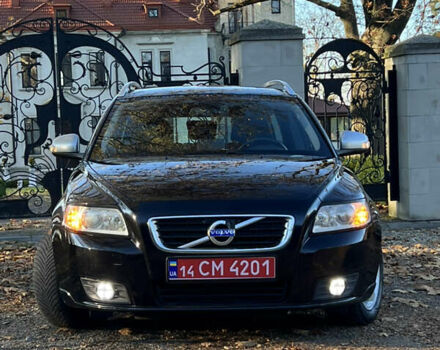 Черный Вольво В50, объемом двигателя 1.6 л и пробегом 228 тыс. км за 8999 $, фото 3 на Automoto.ua