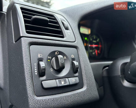 Черный Вольво В50, объемом двигателя 1.56 л и пробегом 256 тыс. км за 8300 $, фото 38 на Automoto.ua