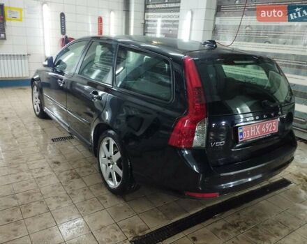 Чорний Вольво V50, об'ємом двигуна 1.6 л та пробігом 192 тис. км за 8750 $, фото 8 на Automoto.ua