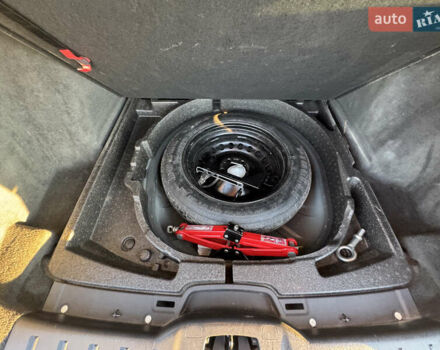 Черный Вольво В50, объемом двигателя 1.6 л и пробегом 259 тыс. км за 7800 $, фото 40 на Automoto.ua