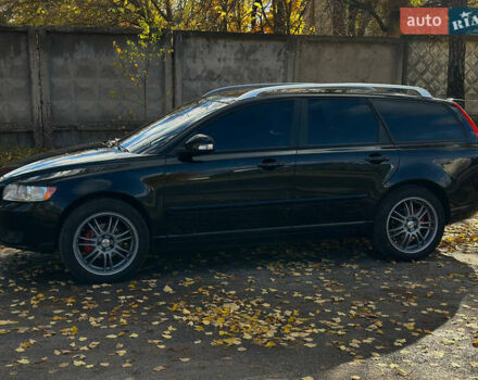 Черный Вольво В50, объемом двигателя 1.6 л и пробегом 255 тыс. км за 9200 $, фото 13 на Automoto.ua