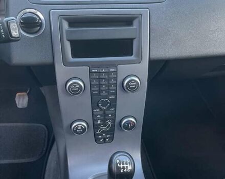 Черный Вольво В50, объемом двигателя 1.6 л и пробегом 237 тыс. км за 9100 $, фото 26 на Automoto.ua