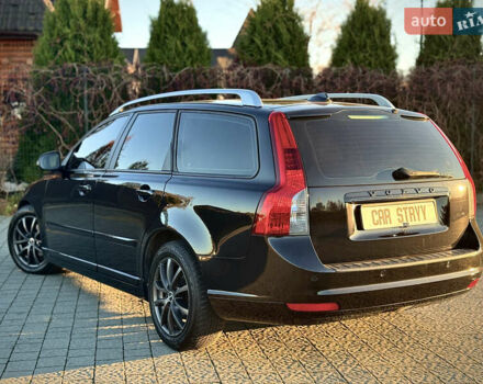 Черный Вольво В50, объемом двигателя 1.6 л и пробегом 259 тыс. км за 7800 $, фото 21 на Automoto.ua