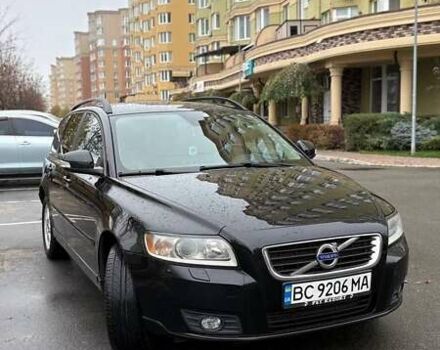 Черный Вольво В50, объемом двигателя 1.6 л и пробегом 320 тыс. км за 7800 $, фото 7 на Automoto.ua