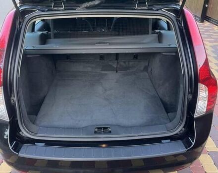 Черный Вольво В50, объемом двигателя 1.6 л и пробегом 237 тыс. км за 9100 $, фото 18 на Automoto.ua