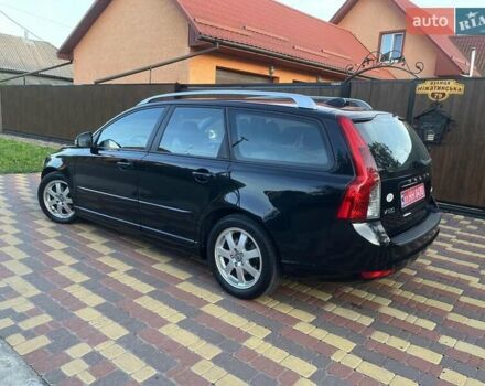 Черный Вольво В50, объемом двигателя 1.6 л и пробегом 237 тыс. км за 9100 $, фото 13 на Automoto.ua