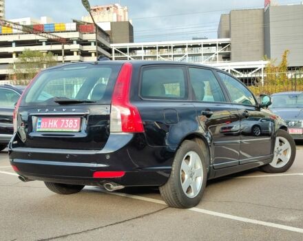 Черный Вольво В50, объемом двигателя 2 л и пробегом 200 тыс. км за 11299 $, фото 17 на Automoto.ua