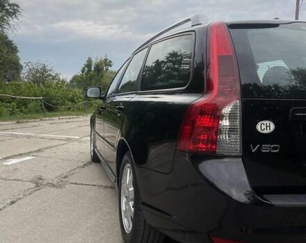 Черный Вольво В50, объемом двигателя 1.6 л и пробегом 231 тыс. км за 9350 $, фото 6 на Automoto.ua