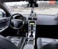 Черный Вольво В50, объемом двигателя 1.6 л и пробегом 300 тыс. км за 6600 $, фото 6 на Automoto.ua