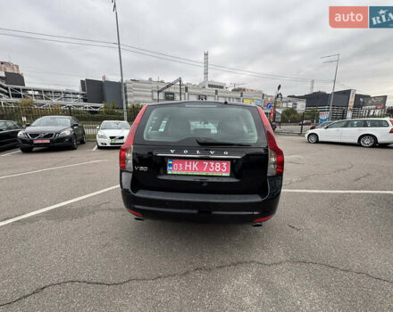 Черный Вольво В50, объемом двигателя 2 л и пробегом 200 тыс. км за 11300 $, фото 48 на Automoto.ua