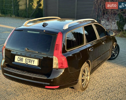 Черный Вольво В50, объемом двигателя 1.6 л и пробегом 259 тыс. км за 7800 $, фото 16 на Automoto.ua