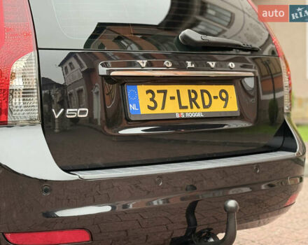 Черный Вольво В50, объемом двигателя 1.6 л и пробегом 244 тыс. км за 8850 $, фото 29 на Automoto.ua