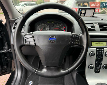 Черный Вольво В50, объемом двигателя 1.6 л и пробегом 244 тыс. км за 8850 $, фото 48 на Automoto.ua