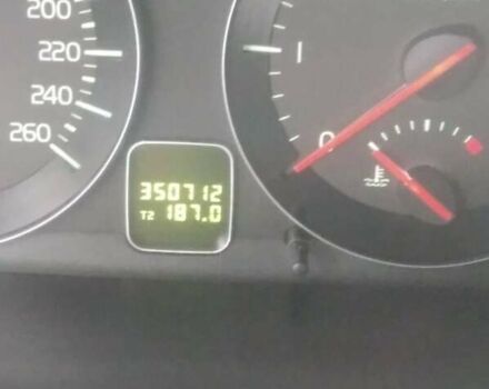 Черный Вольво В50, объемом двигателя 1.6 л и пробегом 350 тыс. км за 6400 $, фото 13 на Automoto.ua