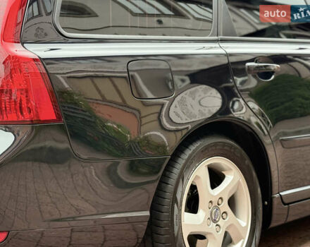 Черный Вольво В50, объемом двигателя 1.6 л и пробегом 244 тыс. км за 8850 $, фото 25 на Automoto.ua