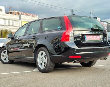 Черный Вольво В50, объемом двигателя 2 л и пробегом 200 тыс. км за 11299 $, фото 15 на Automoto.ua