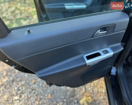 Черный Вольво В50, объемом двигателя 1.6 л и пробегом 228 тыс. км за 8999 $, фото 45 на Automoto.ua