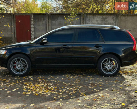 Черный Вольво В50, объемом двигателя 1.6 л и пробегом 255 тыс. км за 9200 $, фото 12 на Automoto.ua