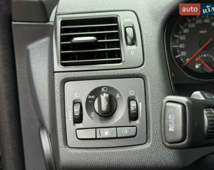 Черный Вольво В50, объемом двигателя 1.6 л и пробегом 244 тыс. км за 8850 $, фото 52 на Automoto.ua