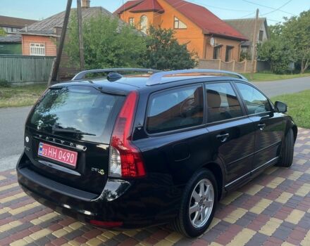 Черный Вольво В50, объемом двигателя 1.6 л и пробегом 232 тыс. км за 9200 $, фото 2 на Automoto.ua