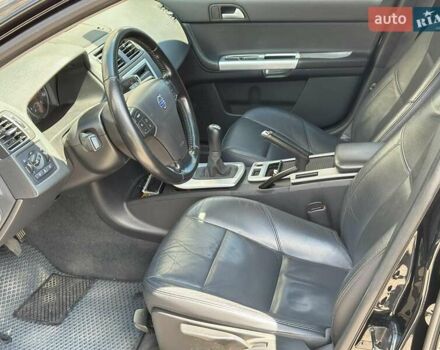 Чорний Вольво V50, об'ємом двигуна 1.6 л та пробігом 235 тис. км за 8590 $, фото 9 на Automoto.ua