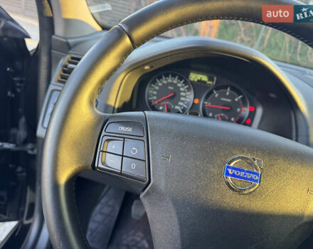 Черный Вольво В50, объемом двигателя 1.6 л и пробегом 259 тыс. км за 7800 $, фото 50 на Automoto.ua