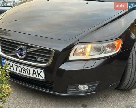 Чорний Вольво V50, об'ємом двигуна 1.56 л та пробігом 276 тис. км за 8750 $, фото 1 на Automoto.ua