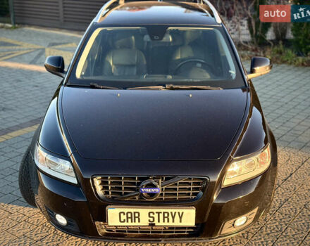 Черный Вольво В50, объемом двигателя 1.6 л и пробегом 259 тыс. км за 7800 $, фото 11 на Automoto.ua