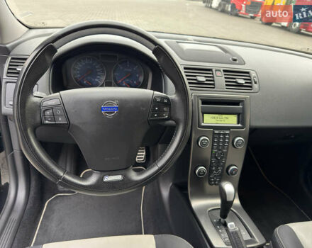 Черный Вольво В50, объемом двигателя 2 л и пробегом 167 тыс. км за 11700 $, фото 53 на Automoto.ua