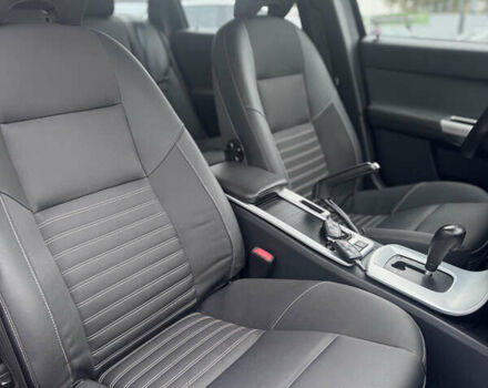 Черный Вольво В50, объемом двигателя 2 л и пробегом 200 тыс. км за 11300 $, фото 24 на Automoto.ua