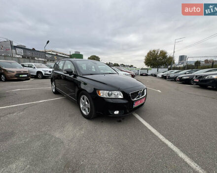 Черный Вольво В50, объемом двигателя 2 л и пробегом 200 тыс. км за 11300 $, фото 51 на Automoto.ua