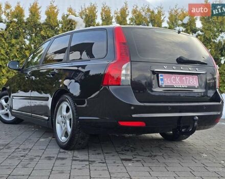 Черный Вольво В50, объемом двигателя 1.6 л и пробегом 192 тыс. км за 8599 $, фото 96 на Automoto.ua