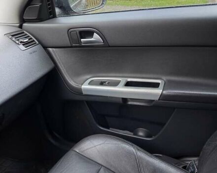 Черный Вольво В50, объемом двигателя 1.56 л и пробегом 248 тыс. км за 8400 $, фото 13 на Automoto.ua