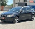 Черный Вольво В50, объемом двигателя 1.6 л и пробегом 235 тыс. км за 8590 $, фото 1 на Automoto.ua