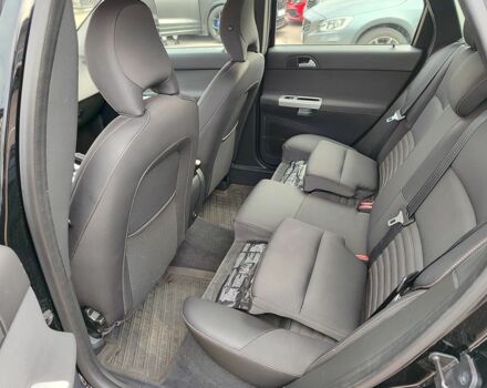 Черный Вольво В50, объемом двигателя 2 л и пробегом 200 тыс. км за 11299 $, фото 3 на Automoto.ua