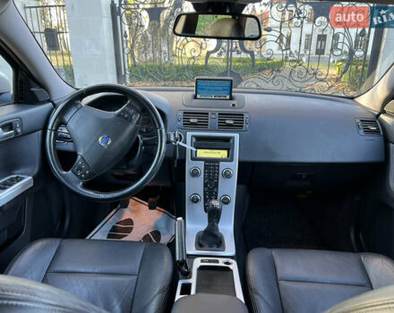 Черный Вольво В50, объемом двигателя 1.6 л и пробегом 228 тыс. км за 8999 $, фото 34 на Automoto.ua