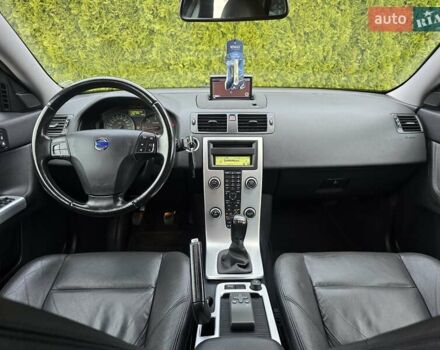 Черный Вольво В50, объемом двигателя 1.6 л и пробегом 192 тыс. км за 8599 $, фото 53 на Automoto.ua