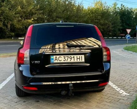 Черный Вольво В50, объемом двигателя 1.56 л и пробегом 235 тыс. км за 8000 $, фото 3 на Automoto.ua