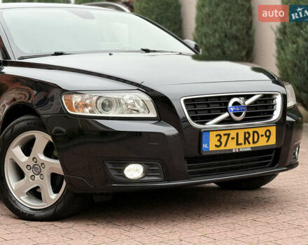 Черный Вольво В50, объемом двигателя 1.6 л и пробегом 244 тыс. км за 8850 $, фото 18 на Automoto.ua