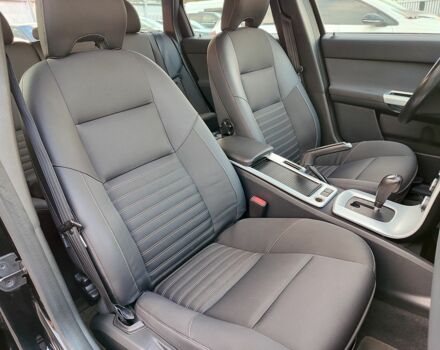 Черный Вольво В50, объемом двигателя 2 л и пробегом 200 тыс. км за 11299 $, фото 9 на Automoto.ua