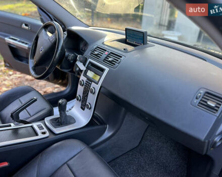 Черный Вольво В50, объемом двигателя 1.6 л и пробегом 228 тыс. км за 8999 $, фото 37 на Automoto.ua