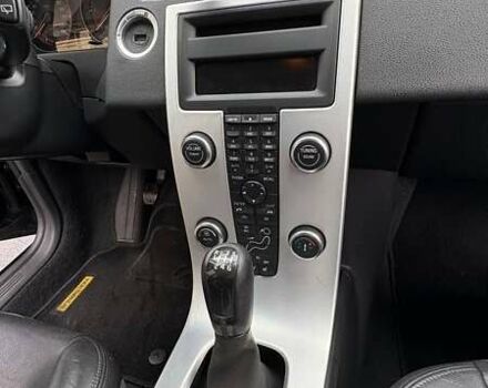 Черный Вольво В50, объемом двигателя 1.6 л и пробегом 320 тыс. км за 7800 $, фото 24 на Automoto.ua