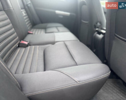 Черный Вольво В50, объемом двигателя 2 л и пробегом 200 тыс. км за 11300 $, фото 26 на Automoto.ua