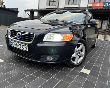 Черный Вольво В50, объемом двигателя 1.56 л и пробегом 256 тыс. км за 8300 $, фото 3 на Automoto.ua