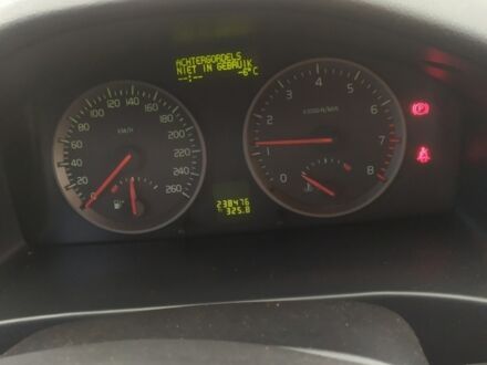 Чорний Вольво V50, об'ємом двигуна 1.8 л та пробігом 240 тис. км за 4500 $, фото 1 на Automoto.ua