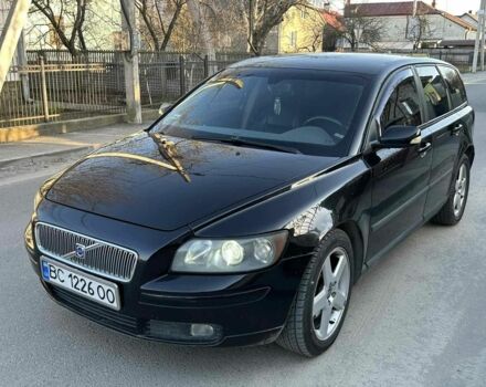 Чорний Вольво V50, об'ємом двигуна 2 л та пробігом 300 тис. км за 4100 $, фото 1 на Automoto.ua